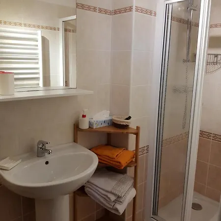 Pensjonat Le Clos Du Mont Saint-Come-du-Mont